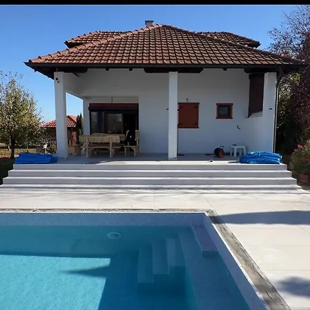 Vikendica Drina Hill Sa Bazenom Ferienhaus *