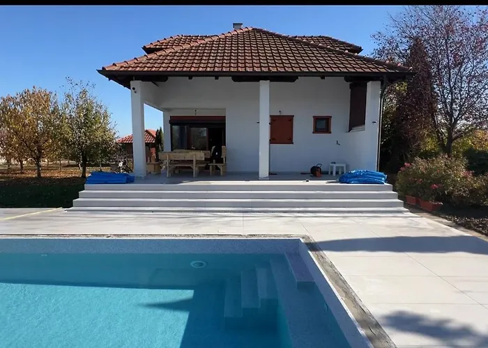 Vikendica Drina Hill Sa Bazenom Ferienhaus *